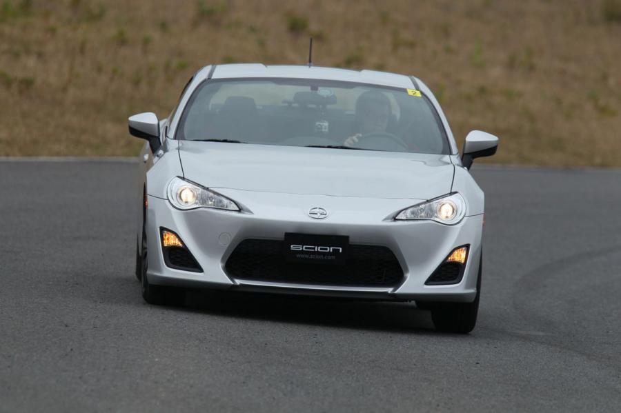  Scion FR-S 2013 года  (фото 57 из 192)